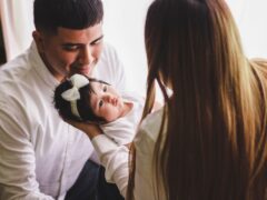 Como dividir as tarefas da casa depois que o bebê chega